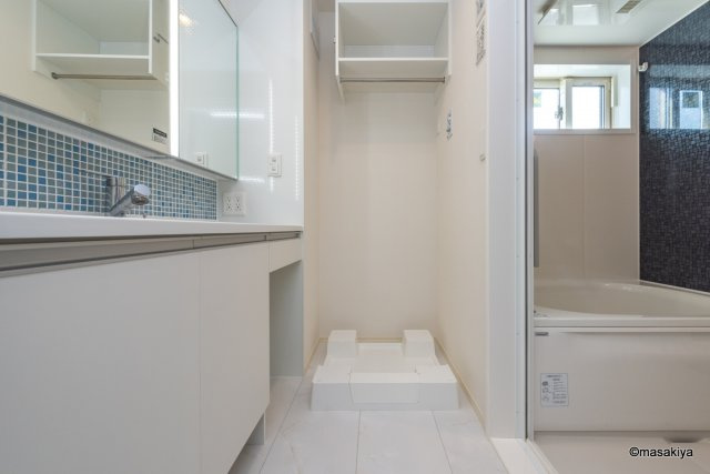 ライトグリーン鶴賀の洗面所