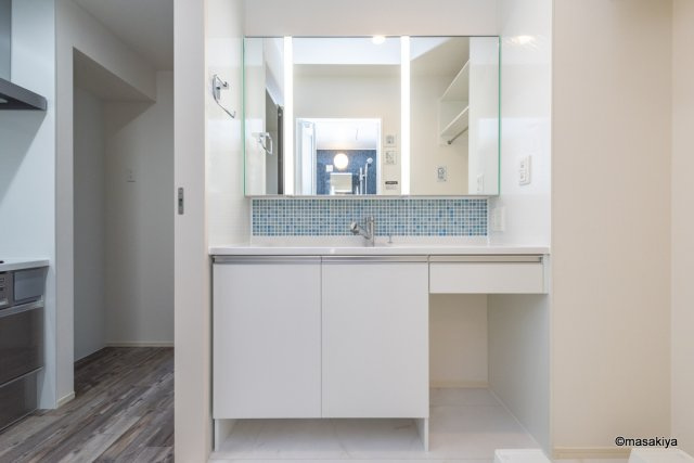 ライトグリーン鶴賀の洗面所|洗面・脱衣　シャンプードレッサー付