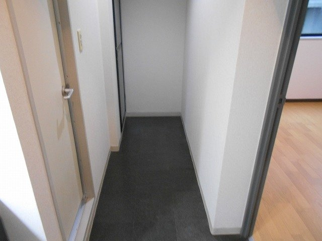 藤和シティコープ御茶ノ水吉田ビルの玄関|※写真は同タイプの別室になります