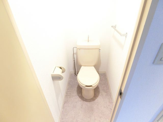 クレアール西川のトイレ