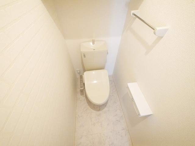 ハイドランジア加茂の洗面所|脱衣スペースもあります