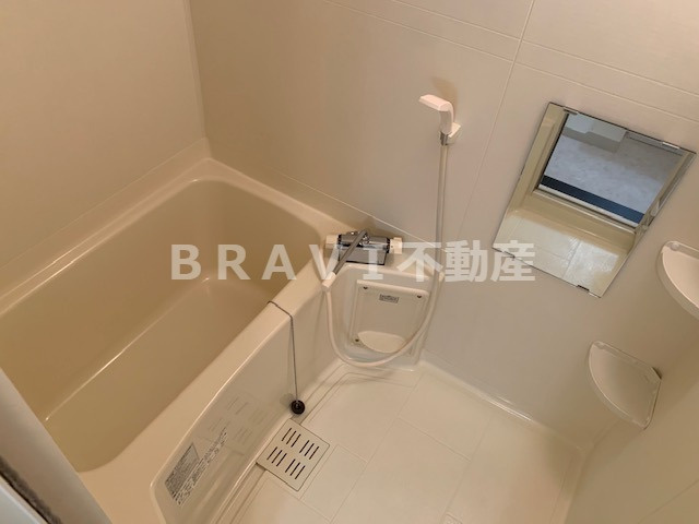 フジパレス谷町A棟　BRAVI不動産の浴室|【フジパレス谷町A棟】ゆったり過ごせるお風呂です