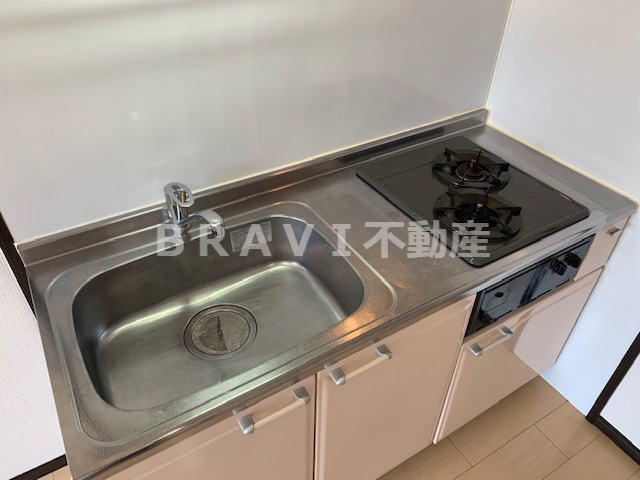 フジパレス谷町A棟　BRAVI不動産のキッチン|【フジパレス谷町A棟】お料理しやすいキッチンです