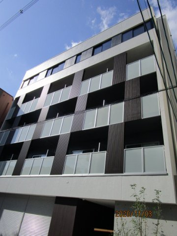 大阪市淀川区十三東２丁目の賃貸マンションの外観