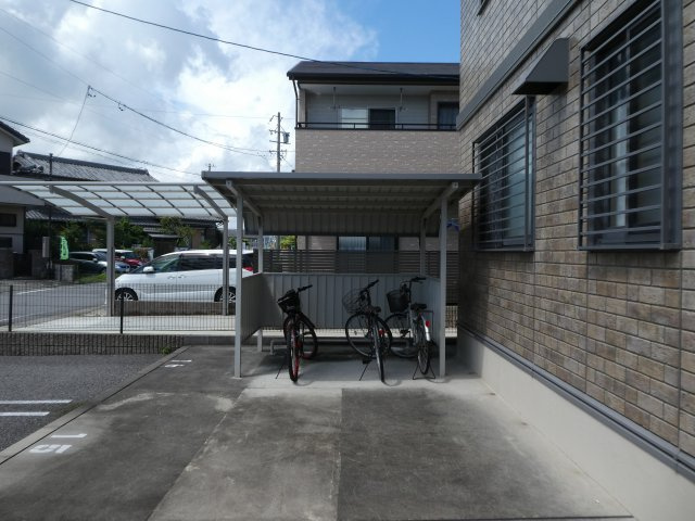 プランドール神明のその他共用部分|自転車置場