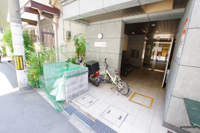 プライムコート新大阪　仲介手数料無料のエントランス