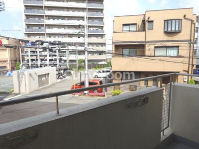 【展望】 | プレアール吹田泉町 | バルコニーからの眺め。スーパーライフも見えます(^-^)