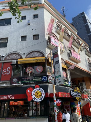 ナポレ原宿ビルの外観