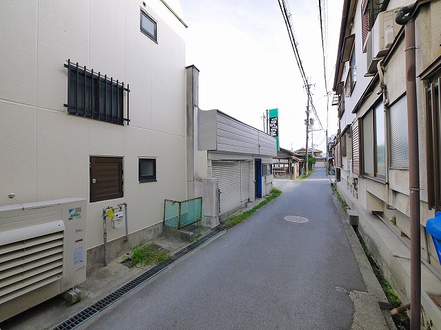 南郡山貸ビルの周辺
