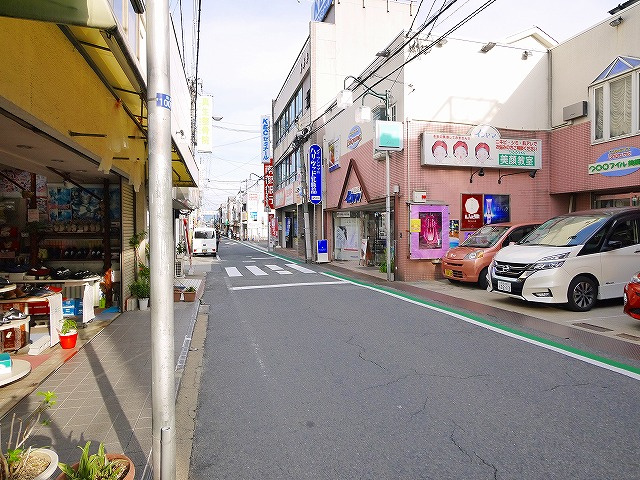 南郡山貸ビルの周辺
