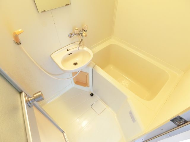 スカイ南花台の浴室