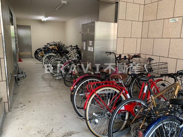 ボーベル長堀　BRAVI不動産のその他共用部分|【ボーベル長堀】駐輪場