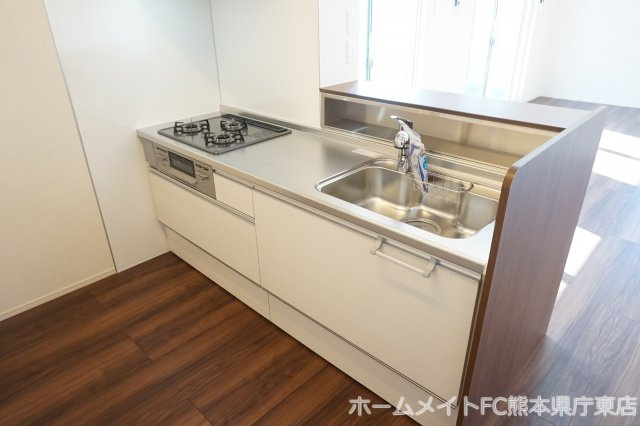 熊本市中央区黒髪１丁目のアパートのキッチン