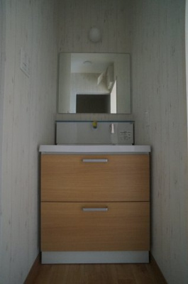 【洗面所】 | グランコート | 広々とした洗面所