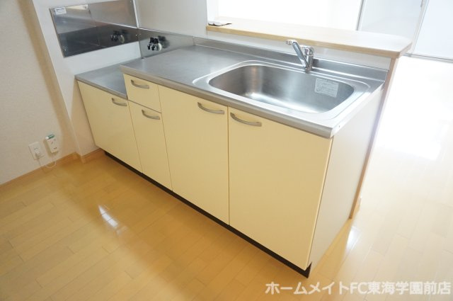 熊本市北区八景水谷１丁目の賃貸マンションのキッチン