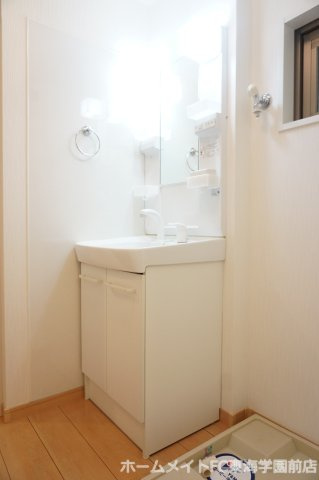 熊本市北区八景水谷１丁目の賃貸マンションの独立洗面台