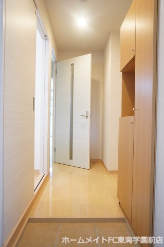 熊本市北区八景水谷１丁目の賃貸マンションの玄関