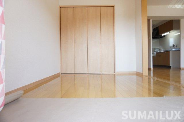 熊本市北区麻生田４丁目の賃貸マンションの洋室