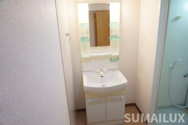 熊本市北区麻生田４丁目の賃貸マンションの独立洗面台