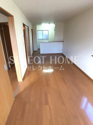 【居間・リビング】 | リバーパーク八帖 | ゆったり過ごせる居間です