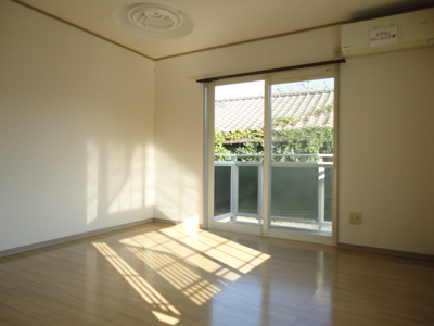 【洋室】 | アーバンシティN-Ⅰ | １０２号室出窓無