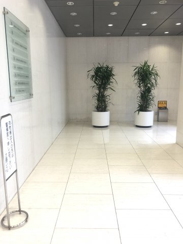 江原ビルディングのロビー