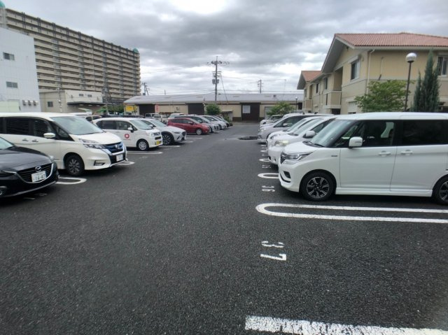 ラ・ミュー久宝寺　Ⅱの駐車場