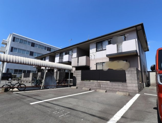 熊本市東区石原１丁目のアパートの外観