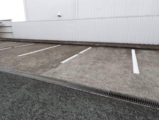 熊本市東区花立６丁目のアパートの駐車場