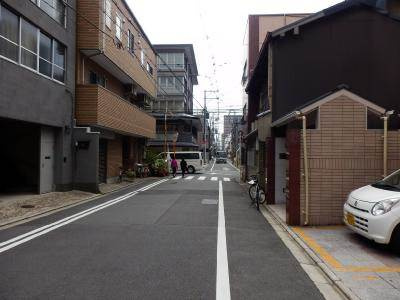 ビレイユ真英西六角の周辺|前面道路