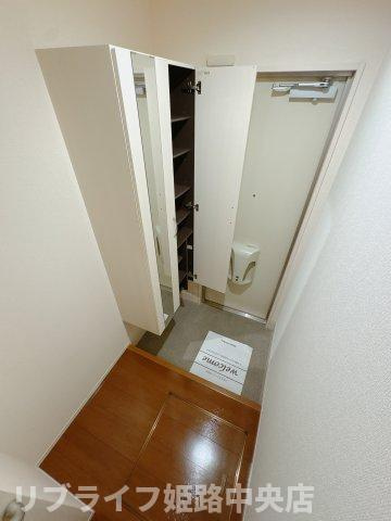 クラージュKSの玄関