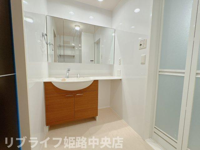 クラージュKSの独立洗面台