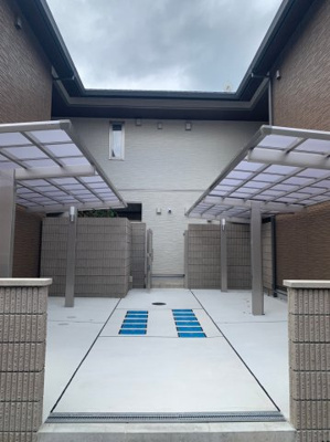 【駐車場】 | ディェーチ | 車をお持ちの方に嬉しい駐車場付きの物件です