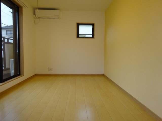 TROIS東小岩の洋室