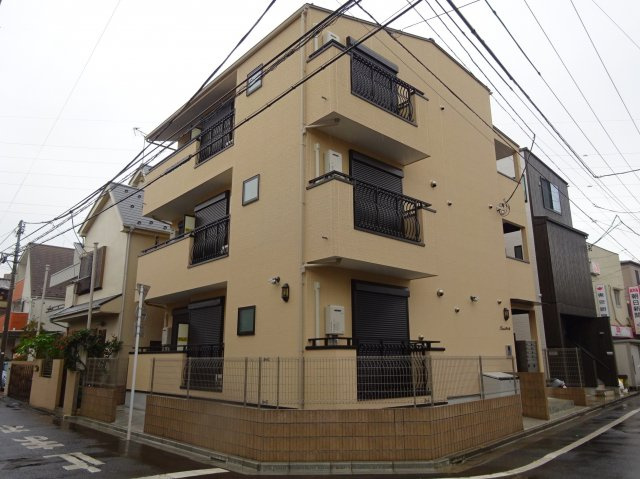 TROIS東小岩の外観