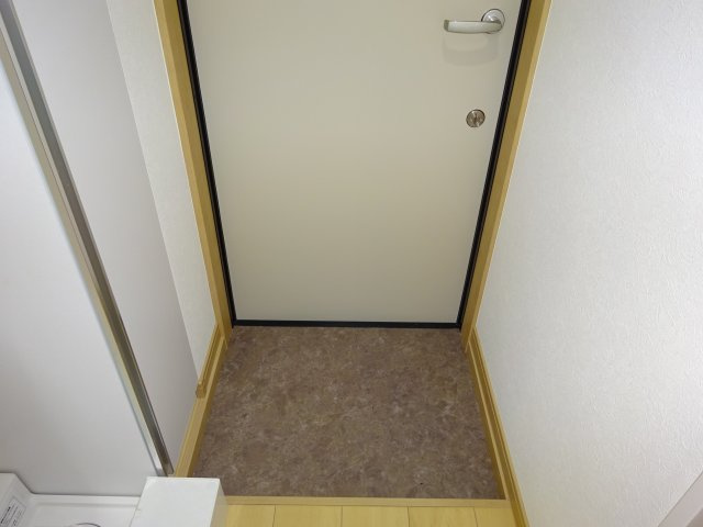 TROIS東小岩の玄関