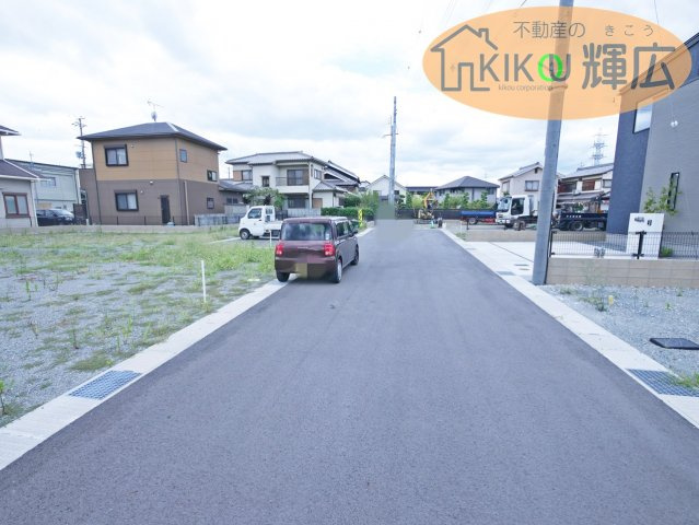 【前面道路含む現地写真】 | 高砂市中筋4丁目（全9区）9号地　土地　 | 周辺閑静な住宅街です