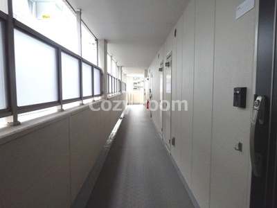 【その他共用部分】 | クリスタルマンション | 共有廊下です