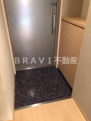 ヴィラタワー谷町　BRAVI不動産の玄関|【ヴィラタワー谷町】毎日通る玄関はこちらです