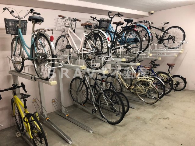 ヴィラタワー谷町　BRAVI不動産のその他共用部分|【ヴィラタワー谷町】駐輪場