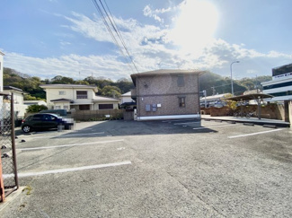 【駐車場】