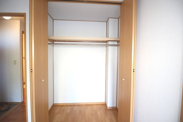 ソレジオ前里の収納|大きなスペースがあり、収納には困りません
※反転の場合あり