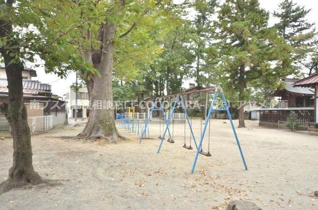 手数料４０％ＯＦＦ　甲府市上石田　中古住宅　2750万円 の周辺|神社内の遊具。子育て世代にも安心ですね＾＾