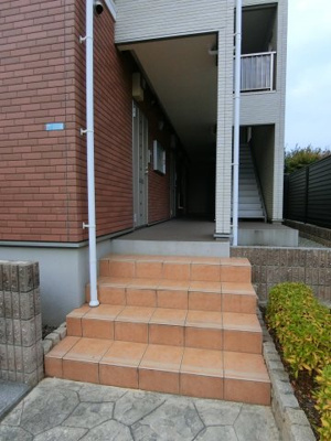 【エントランス】 | アンジュリナ