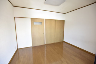 【洋室】 | 松葉ハウス | コンパクトで使いやすい洋室です