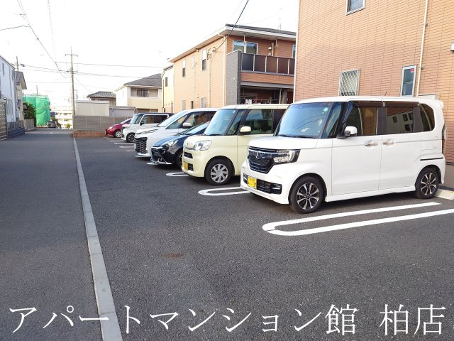 ドリームⅡの駐車場
