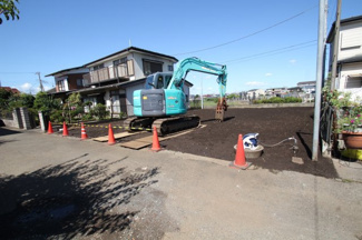 【前面道路含む現地写真】