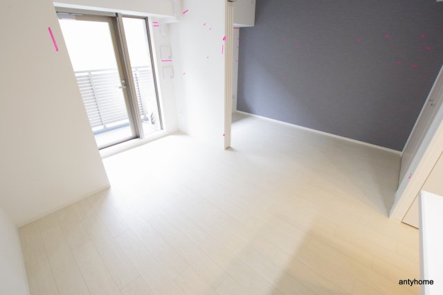 ディームス新大阪　仲介手数料無料の居間・リビング