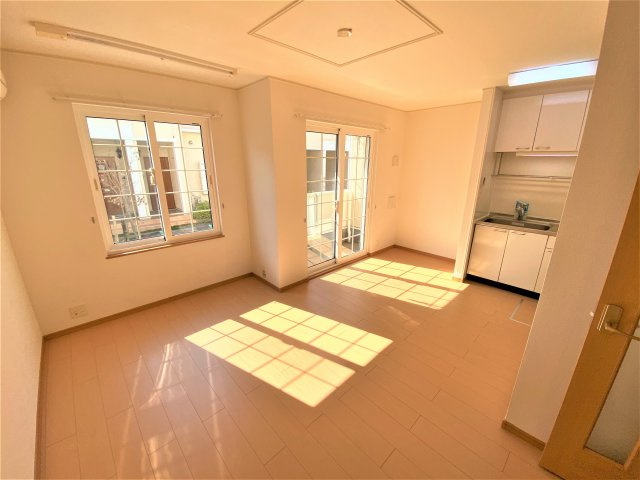 オレンジハウスBの居間・リビング