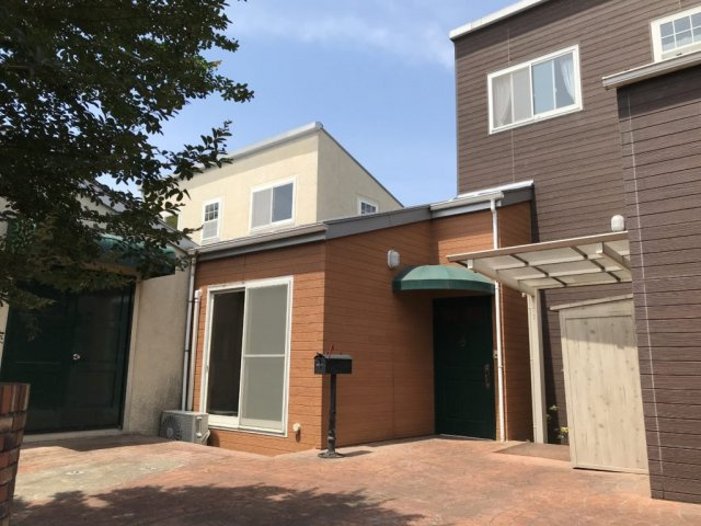 多摩市連光寺３丁目の住宅付店舗一部の外観|東京多摩市の戸建店舗【コートビレッジ桜ヶ丘PartⅠテラス】